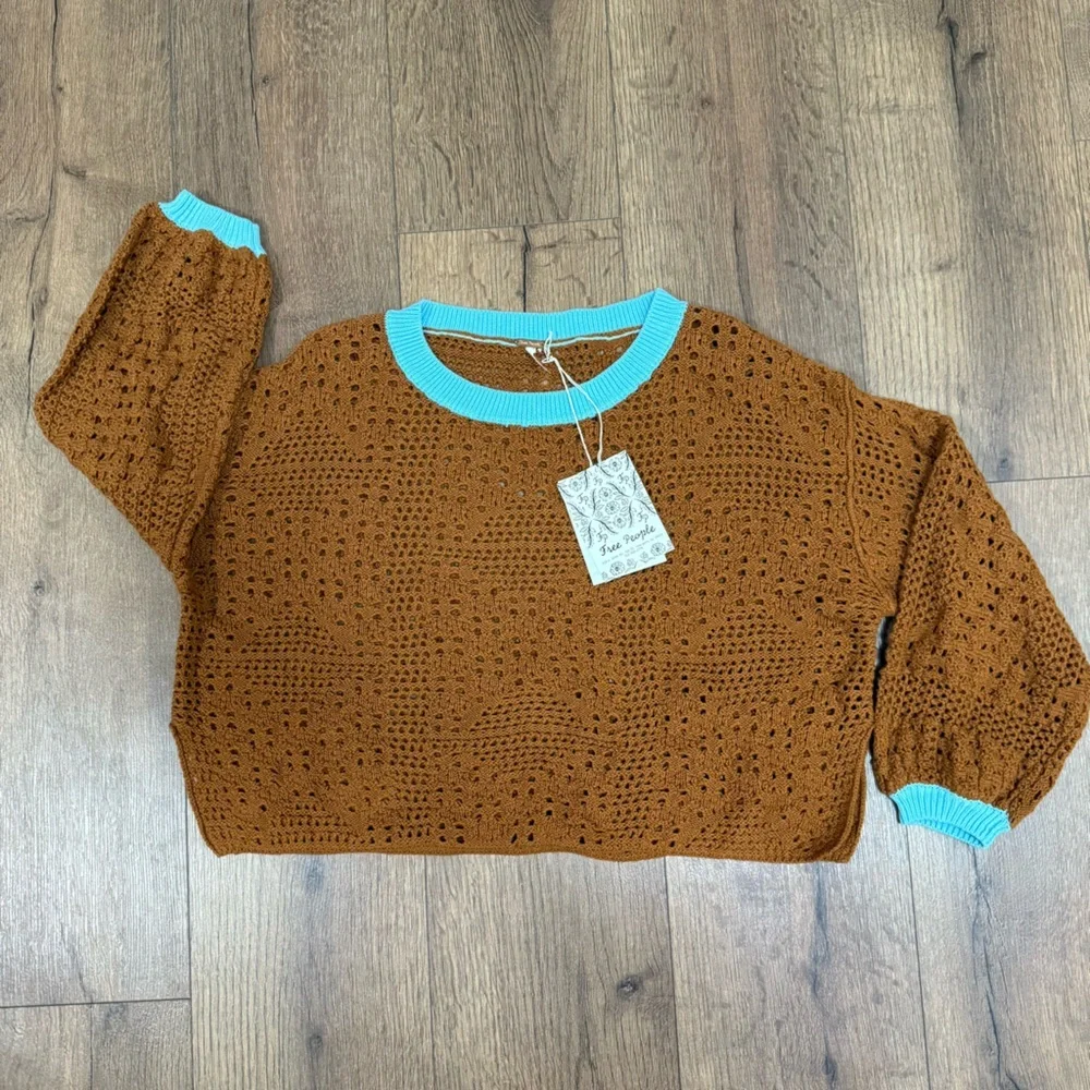 FREE PEOPLE brown and blue lined‎ crop sweater